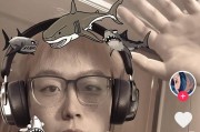 陈泽在英雄联盟中路的玩法是什么？